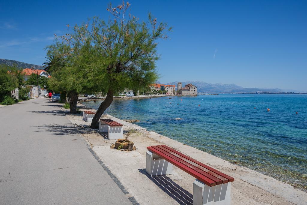 Apartments Villa Karlo Kaštela Exteriör bild