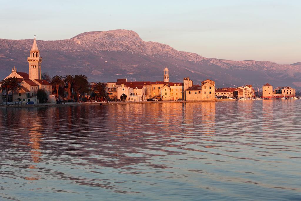 Apartments Villa Karlo Kaštela Exteriör bild