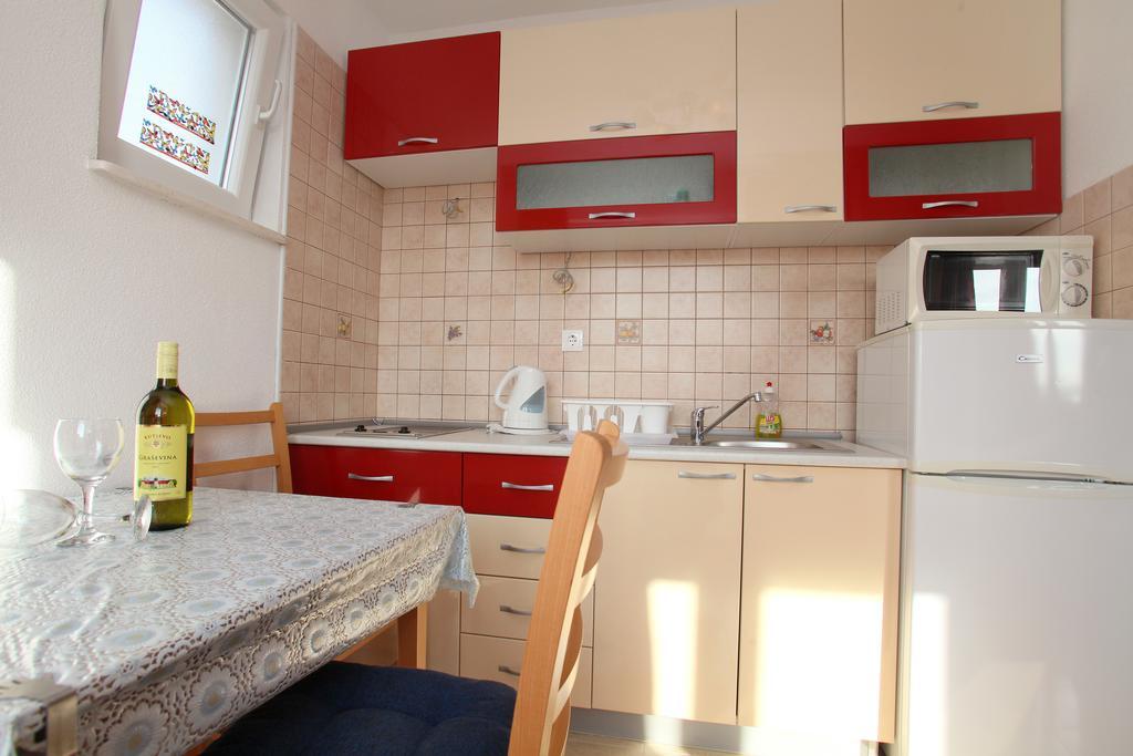 Apartments Villa Karlo Kaštela Exteriör bild