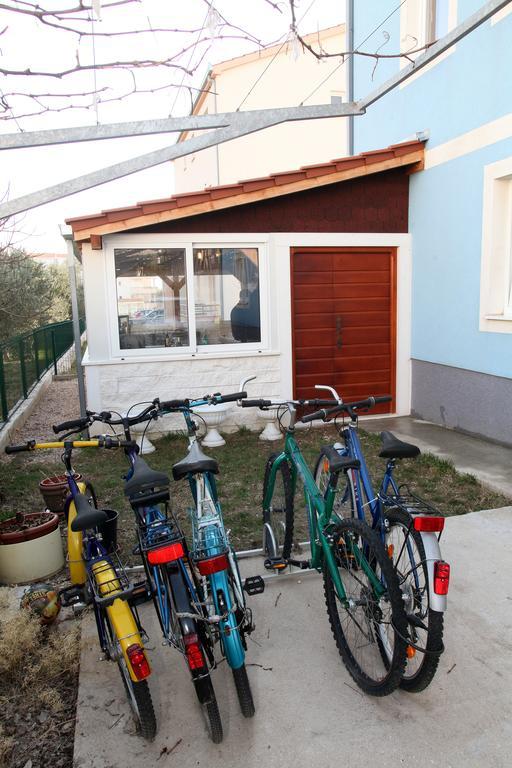 Apartments Villa Karlo Kaštela Exteriör bild