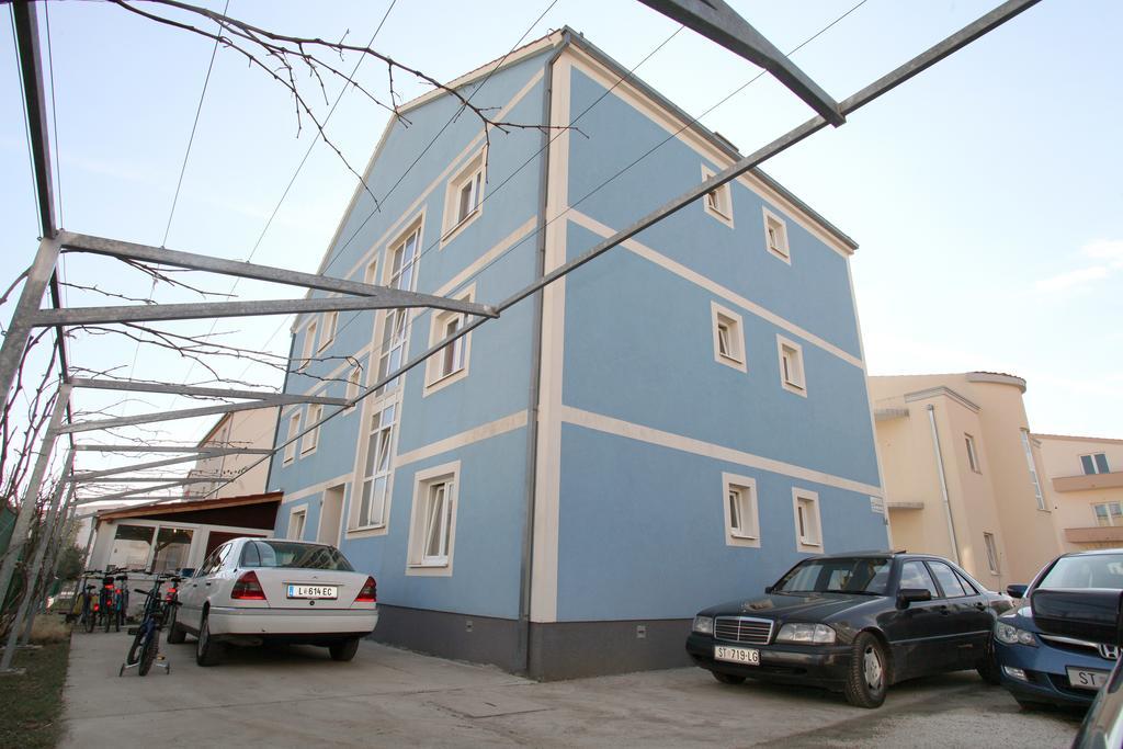 Apartments Villa Karlo Kaštela Exteriör bild
